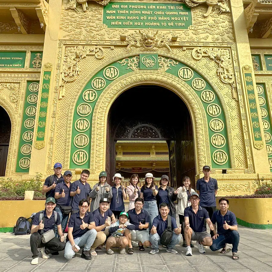 Nhiều cung bậc cảm xúc trong buổi Teambuilding & Tất Niên HPT Việt Nam 2023