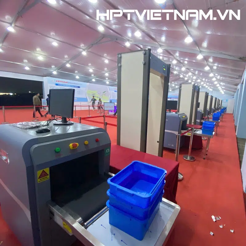 HPT Việt Nam lắp đặt máy soi hành lý kết hợp cổng dò kim loại tại Triển lãm quốc phòng quốc tế Việt Nam HPT Việt Nam lắp đặt máy soi hành lý kết hợp cổng dò kim loại tại Triển lãm quốc phòng quốc tế Việt Nam