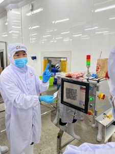 HPT Việt Nam cung cấp máy dò phát hiện dị vật trong sản phẩm đóng gói TNG Food