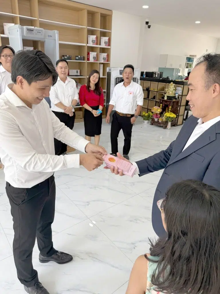 hptvietnam khai xuan 2025 4