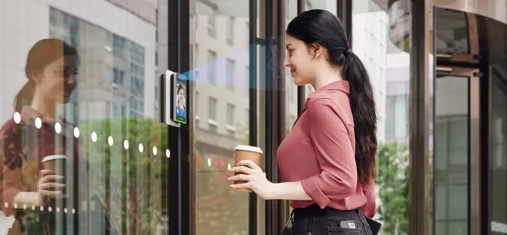 Công nghệ nhận diện khuôn mặt thông minh chuẩn AI