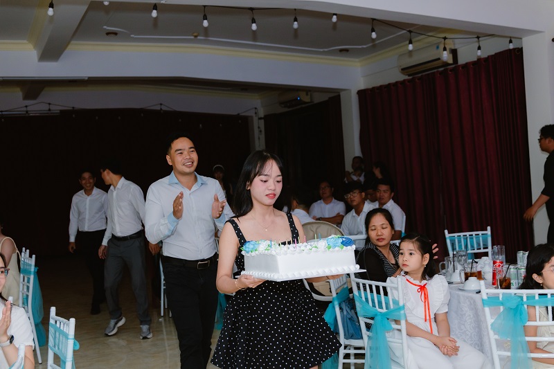 cat banh kem4
