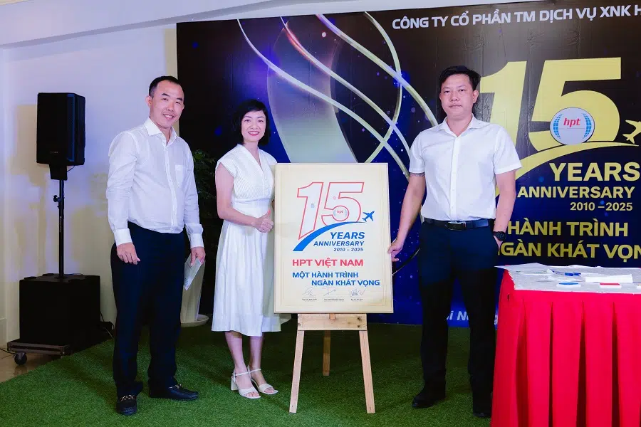teambuilding gala hptivetnam 15years 3