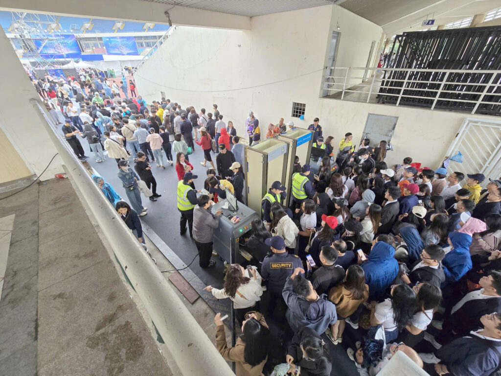 cho thue cong do kim loai hptvietnam 7 1