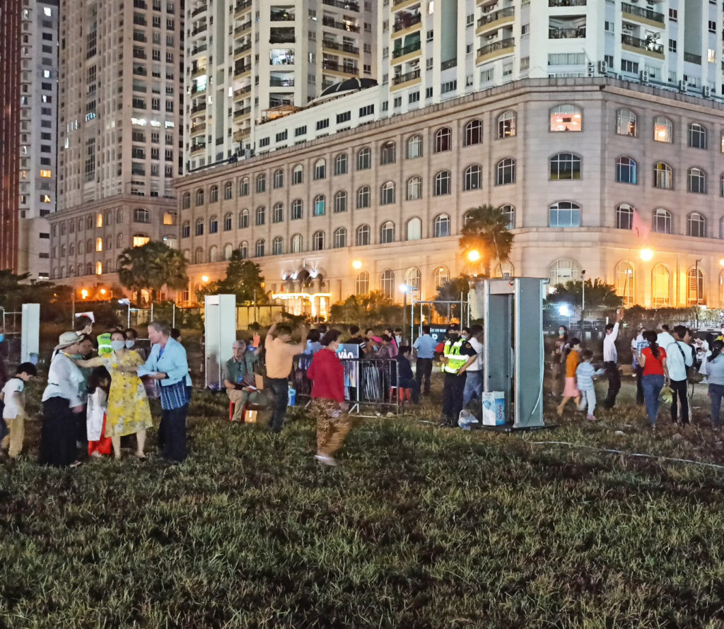 HPT Việt Nam – Dịch Vụ Cho Thuê Cổng Dò Kim Loại 18 hp tvietnam cong do kim loai 1